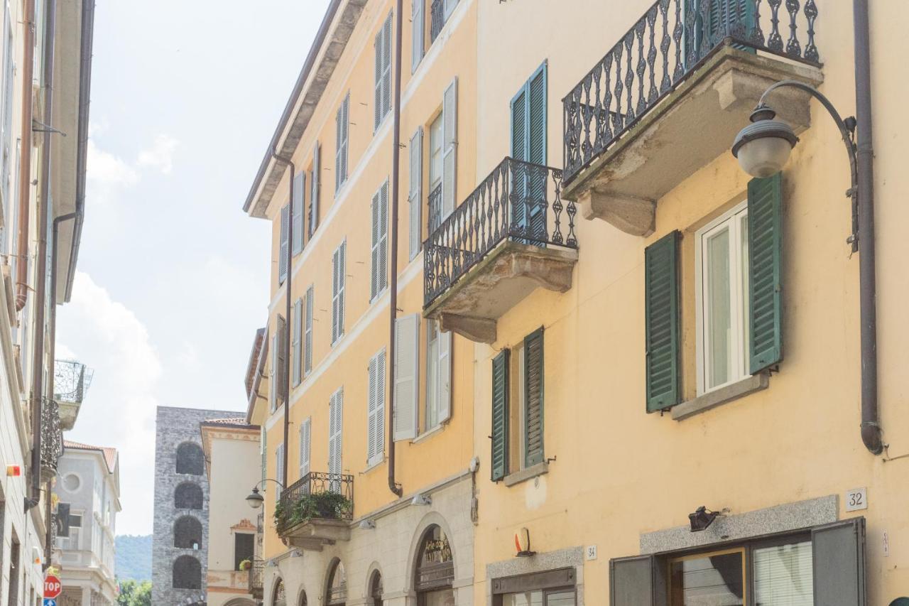Da Pia In Historycal Como City Centre By Rent All Como Exterior foto
